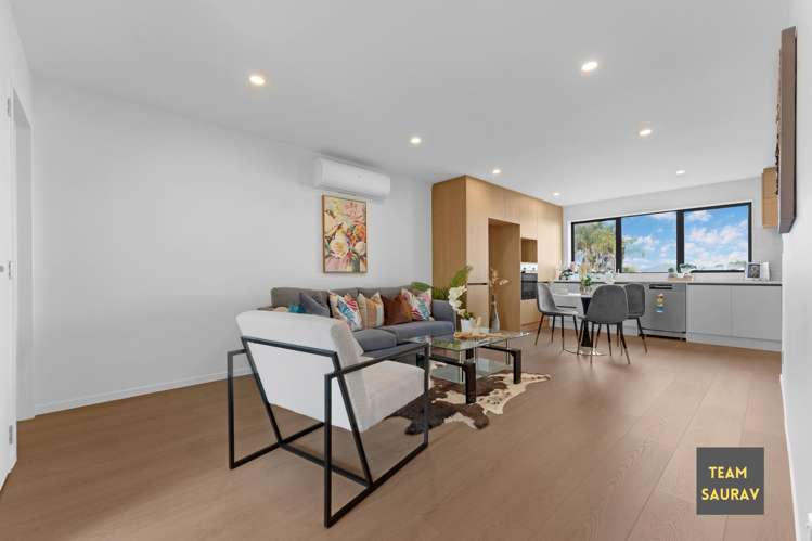 5 & 7 Awhi Way Karaka_11