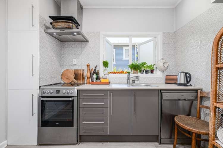 70 Savoy Road Glen Eden_16