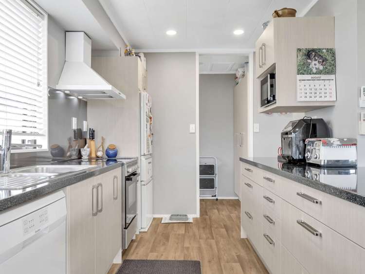 7 Katterns Street Katikati_3