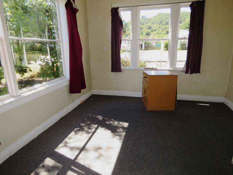 38 Dick Street Reefton_8