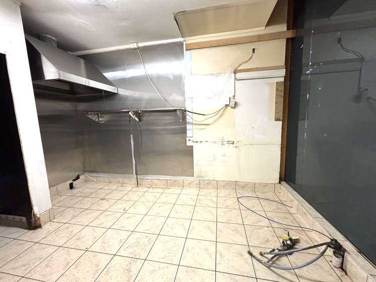 11/62-78 Hurstmere Road Takapuna_5