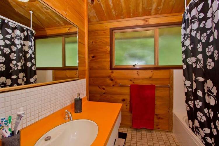 12 Ngahere Street Stokes Valley_13