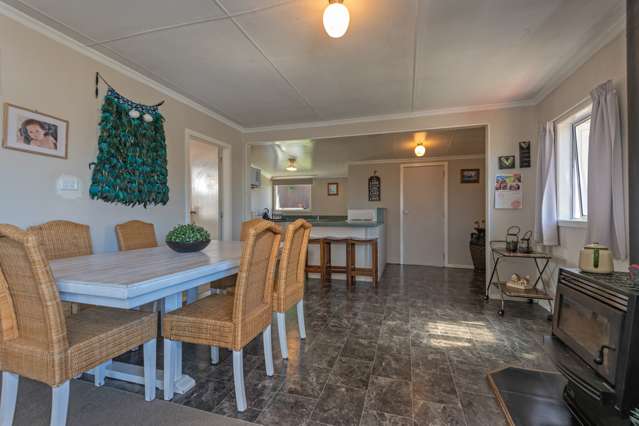 16a Hall Place Foxton Beach_3