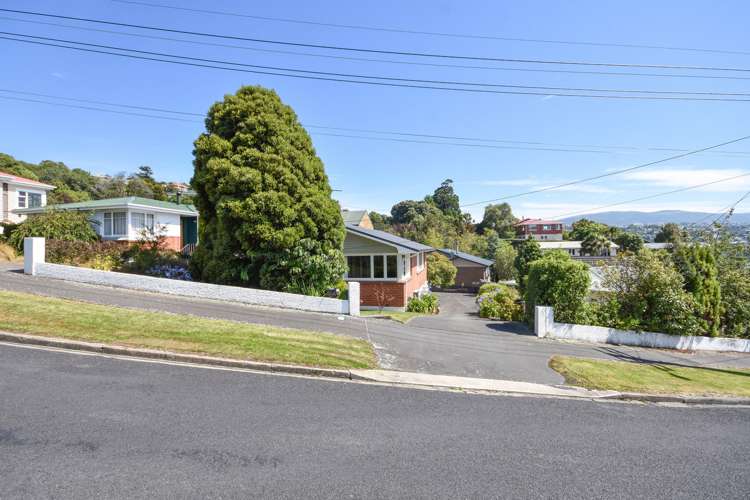 112 Easther Crescent Kew_21