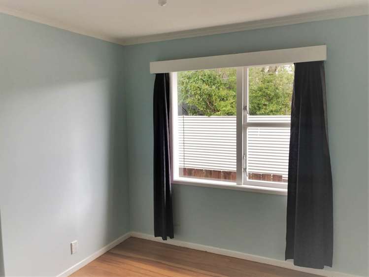 5 Cron Avenue Te Atatu South_14