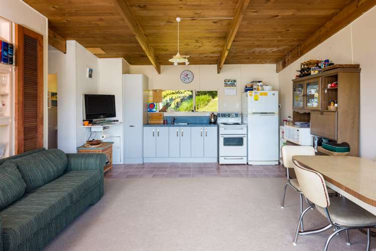 2453 Kenepuru Road Kenepuru Sound_7