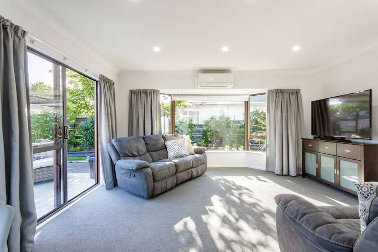 2/15 Riverside Drive Waiwhetu_6