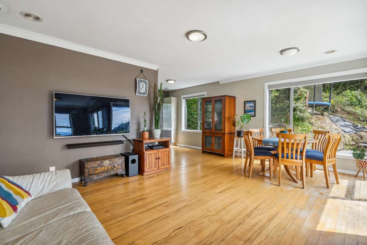 129 Makara Road_3