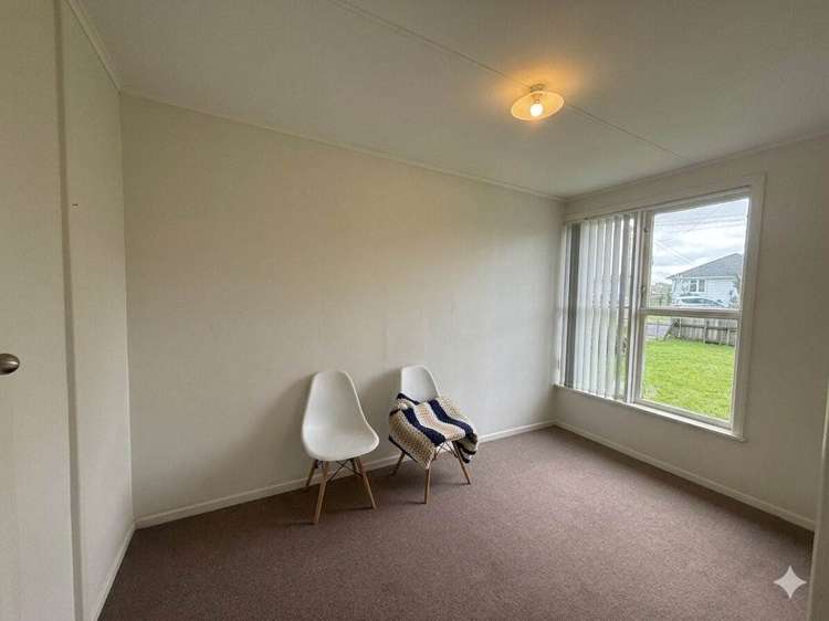 23 Clarkson Crescent Otara_4