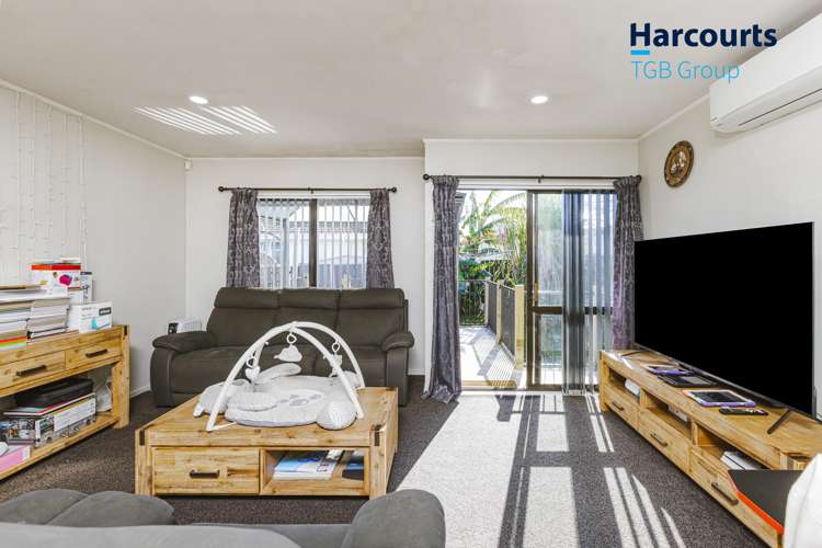 16a Hatherley Place Clendon Park_5