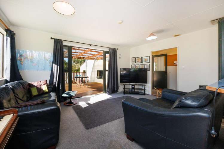 5 Kaka Street Pohangina_10