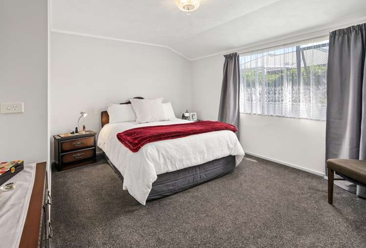 25 Malthouse Crescent Brightwater_11