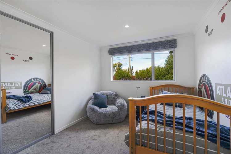 126 Huntsbury Avenue Huntsbury_14