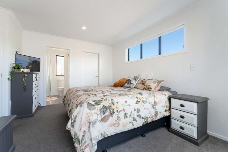 48 Puhirake Crescent Pyes Pa_16