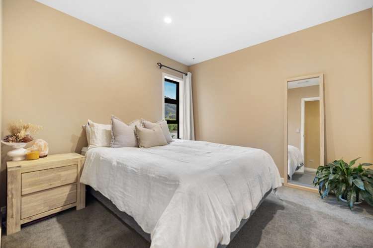 8 Dingle Street Lake Hawea_11