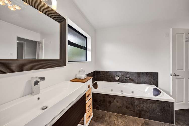 12 Hunter Street Normanby_9