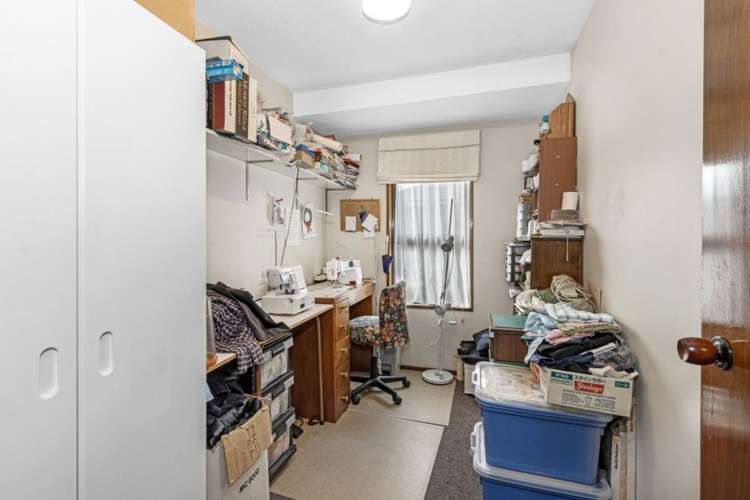 48 Coopers Road Dallington_10