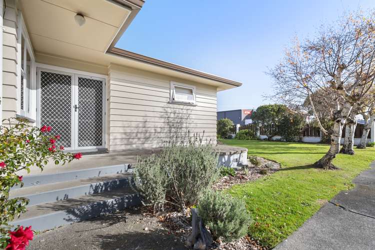 448 Tremaine Avenue Takaro_28