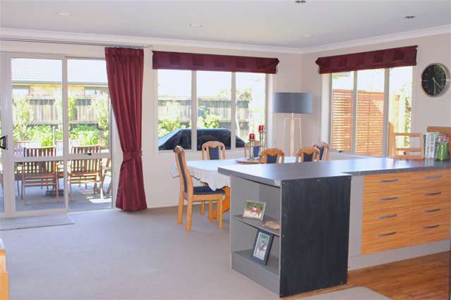 11a Christy Brown Place Leamington_2