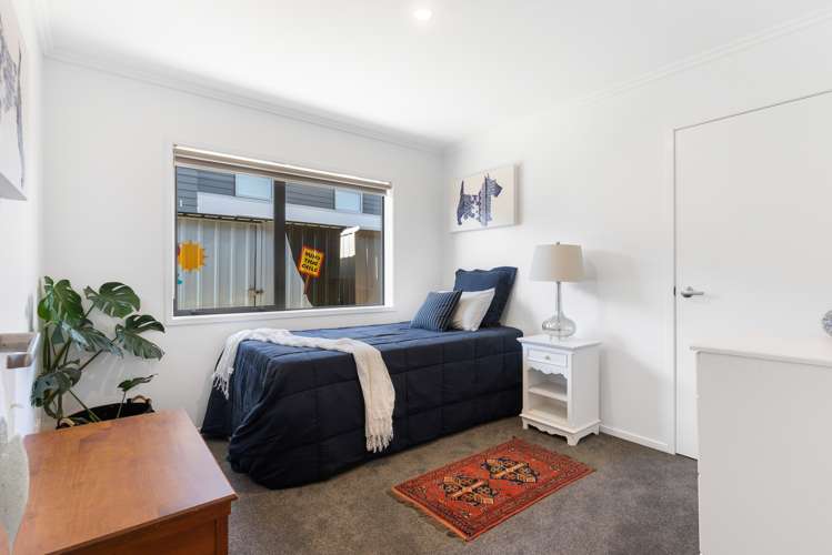 28 Columbia Crescent Beachlands_16