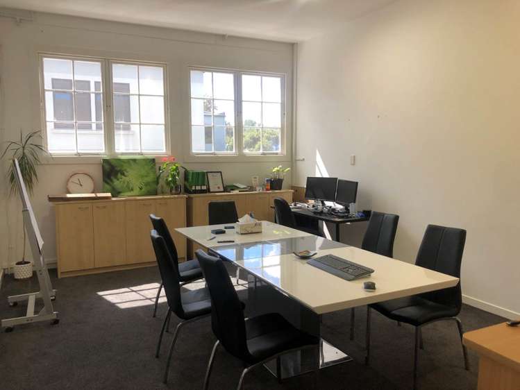 56-58 Surrey Crescent Grey Lynn_4