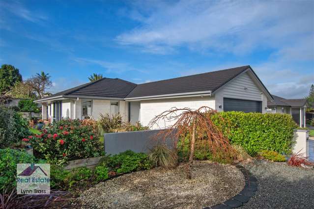 Lovely + Private - Enquiry Over $795,000.