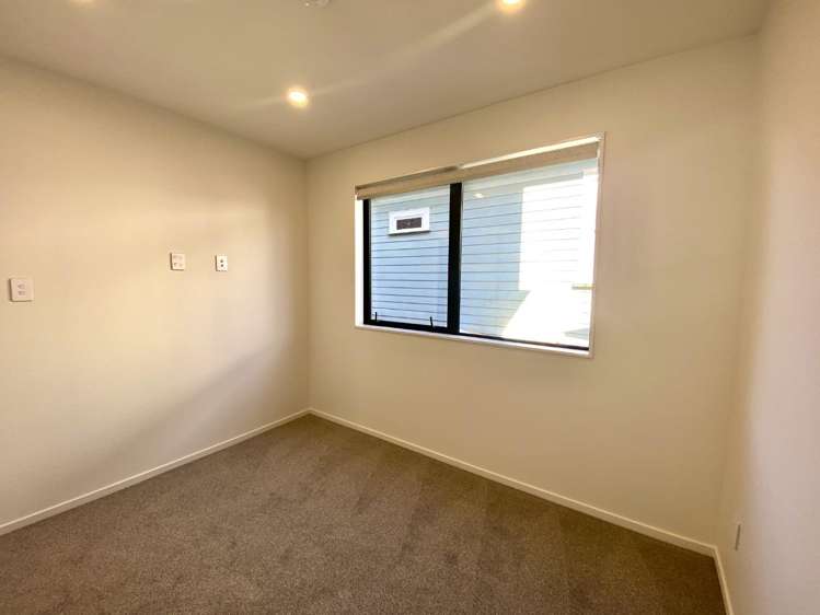 12A Tenterden Ave 1728_20