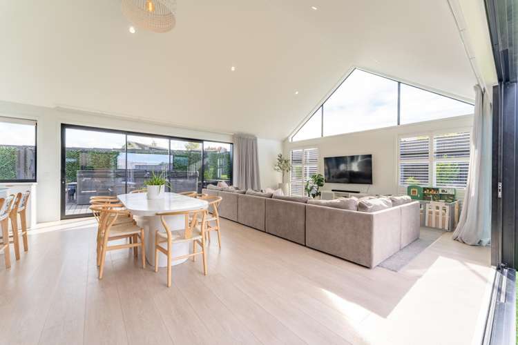 48 Meadowstone Street Gleniti_9