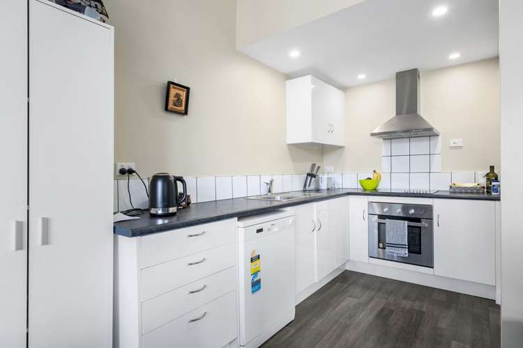 42 Ramsay Street Dalmore_2