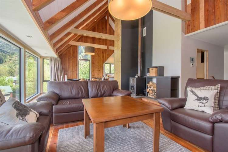 6 Evergreen Place Fernhill/Sunshine Bay_8