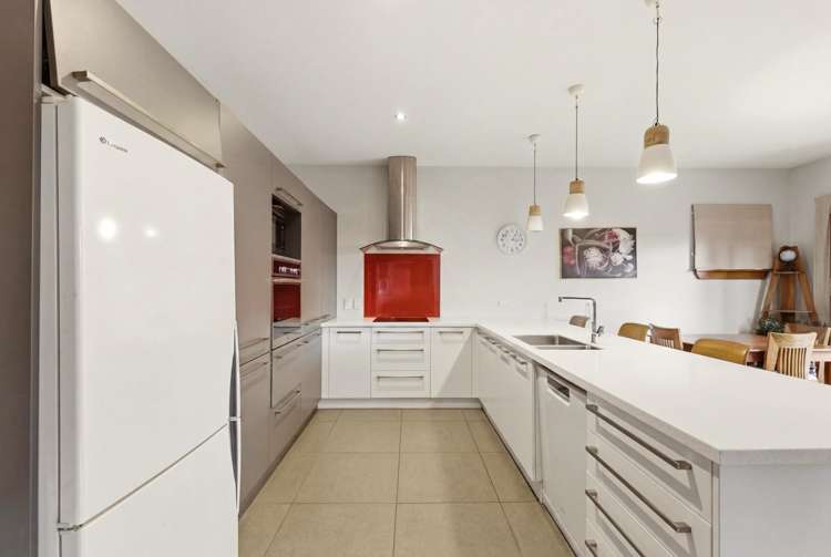 24 Birdwood Avenue Beckenham_6