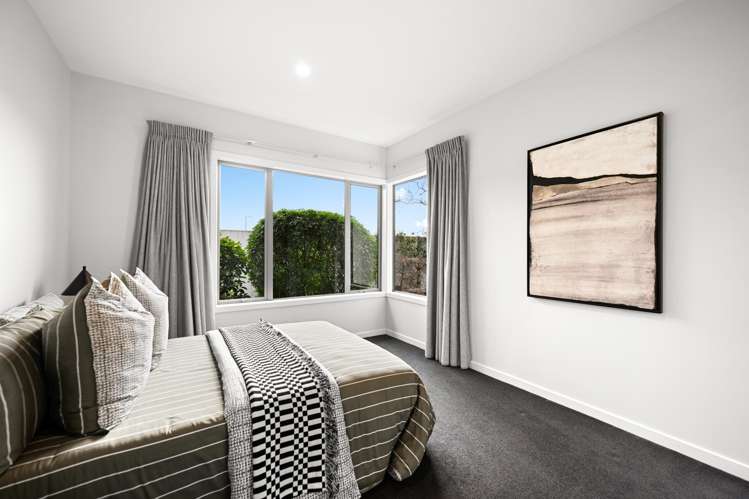 77 Baxter Michael Crescent Cambridge_20