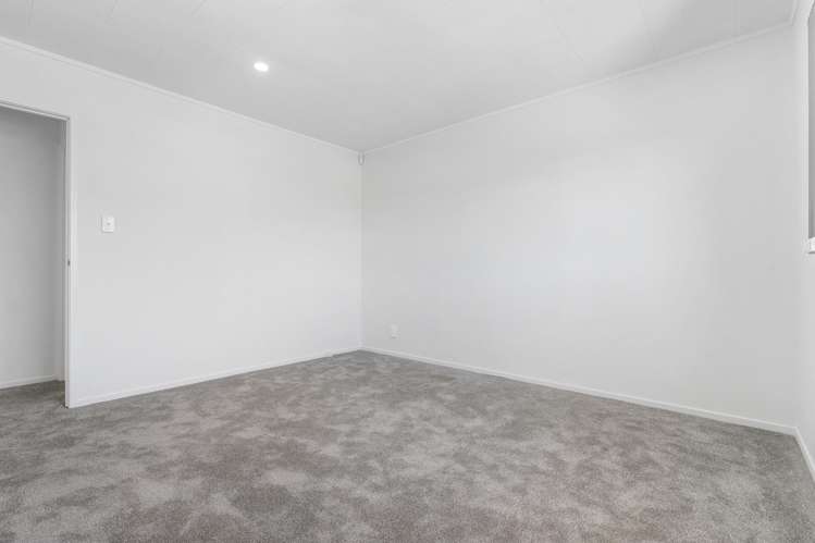 102 Finlayson Avenue_5