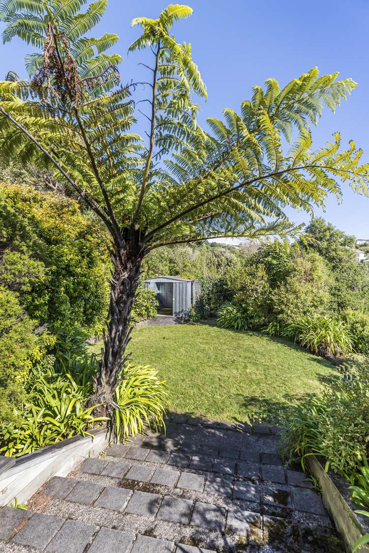 64 Collins Avenue Tawa_28
