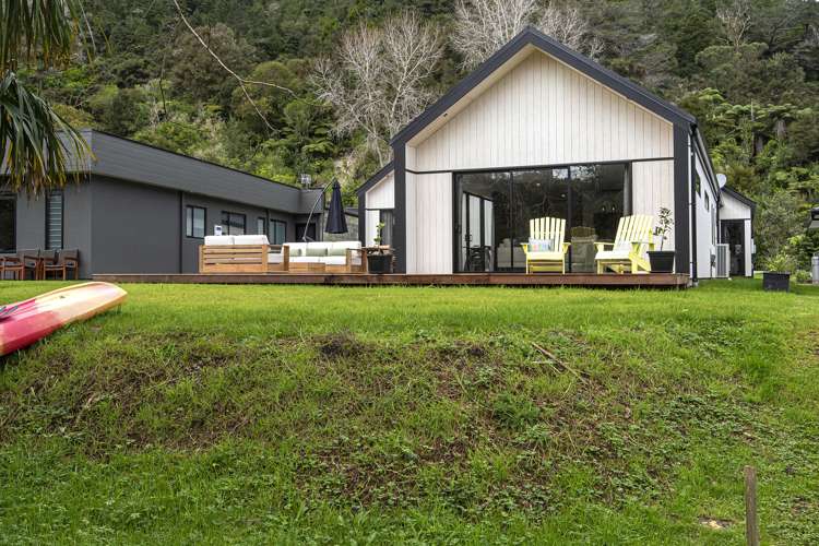 49c Vale Road Riverside_4