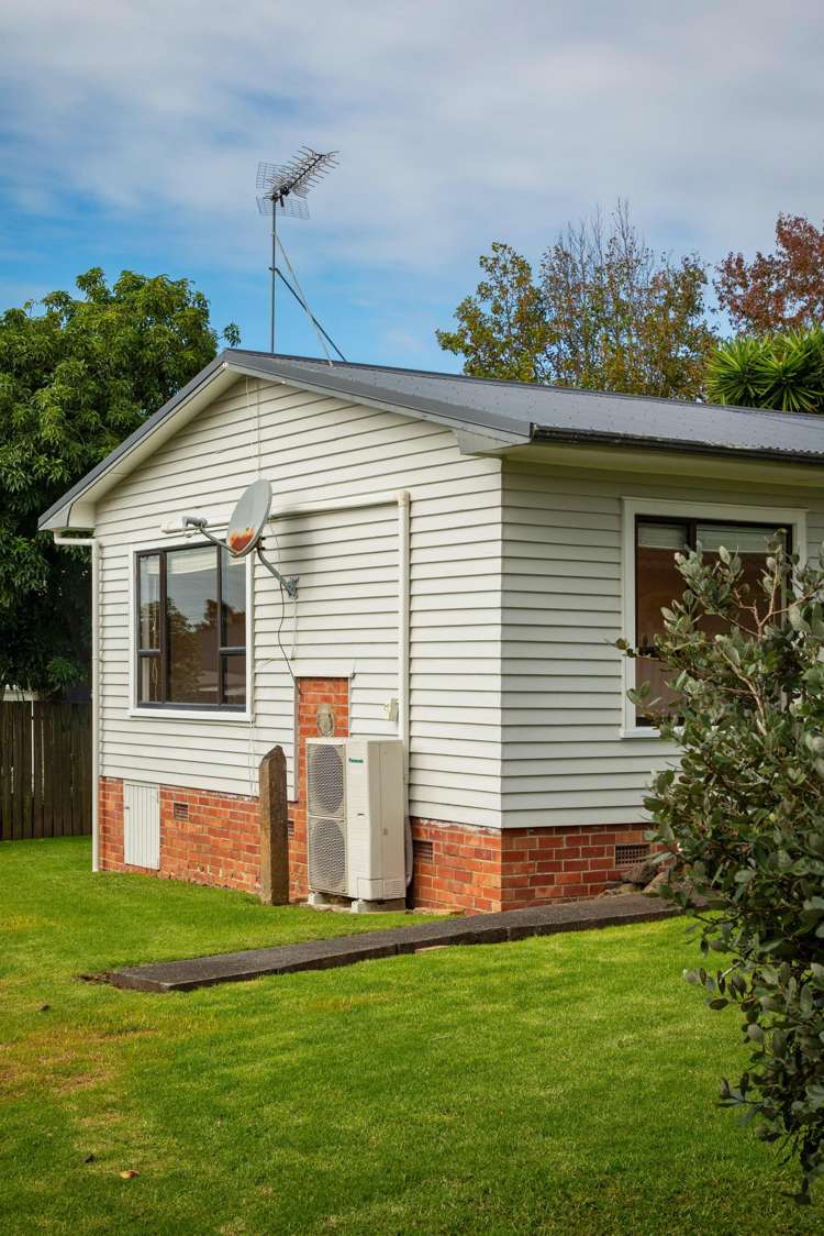 1/54 Seaview Terrace Mt Albert_19