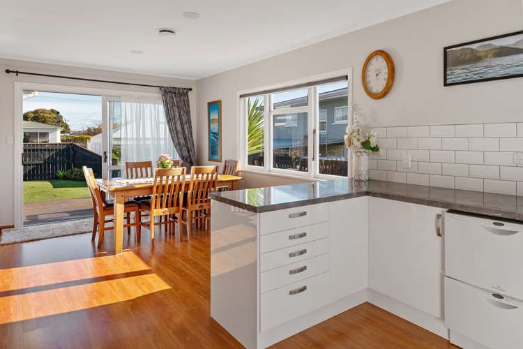 1 Haycock Place Richmond_10