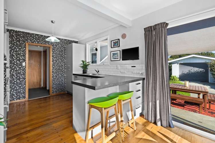 11 Hitchings Avenue Onekawa_13