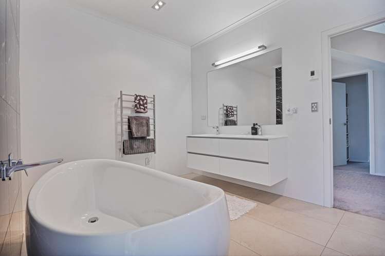 314 Waterways Parade Pauanui_21