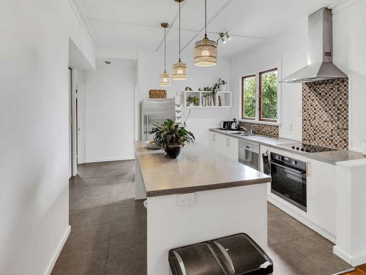 205 Sylvan Road Parkvale_6