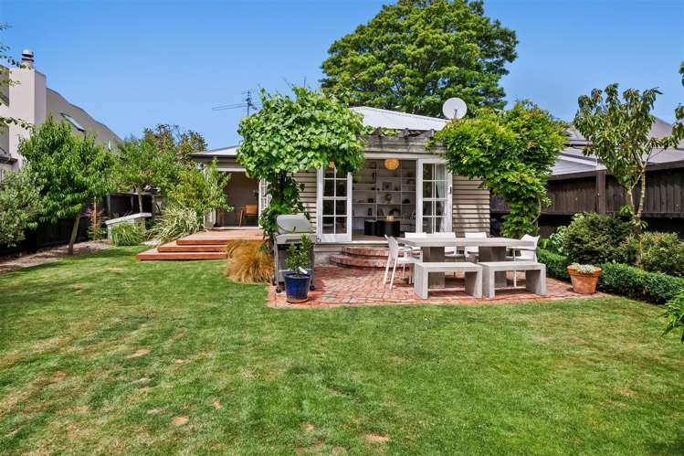 51 Hawkesbury Avenue Saint Albans_16