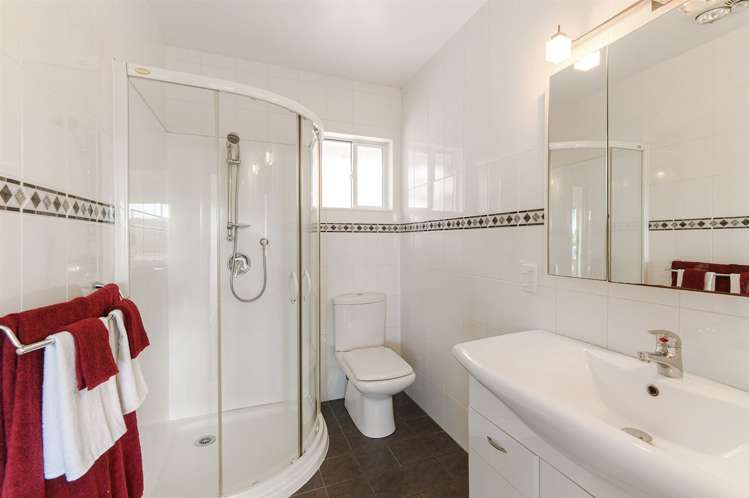 65 Beach Road Te Atatu Peninsula_6