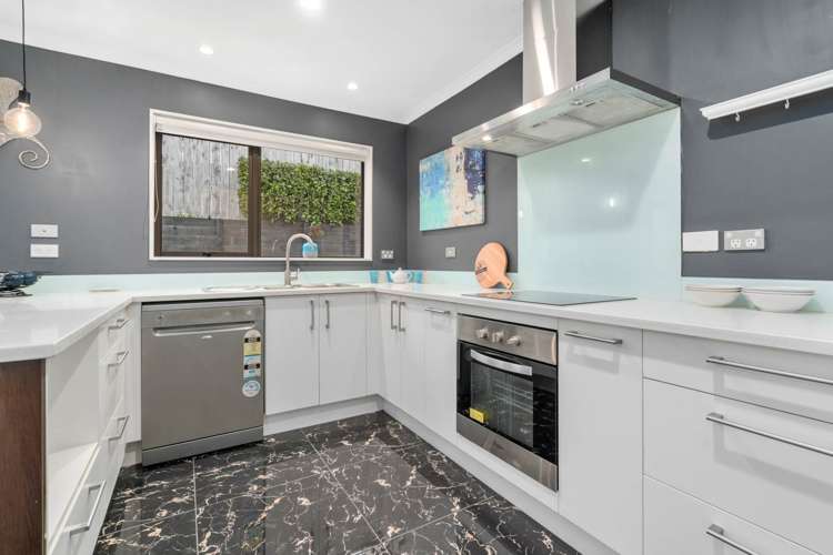67 Tiriwa Drive Massey_11