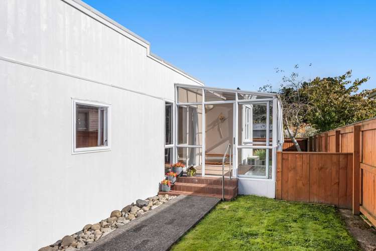 352 Stokes Valley Road Stokes Valley_4