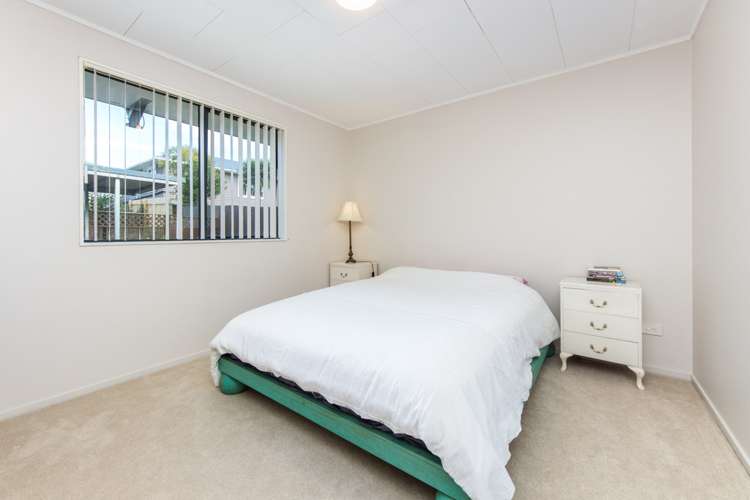 93a Henderson Valley Road Henderson_9