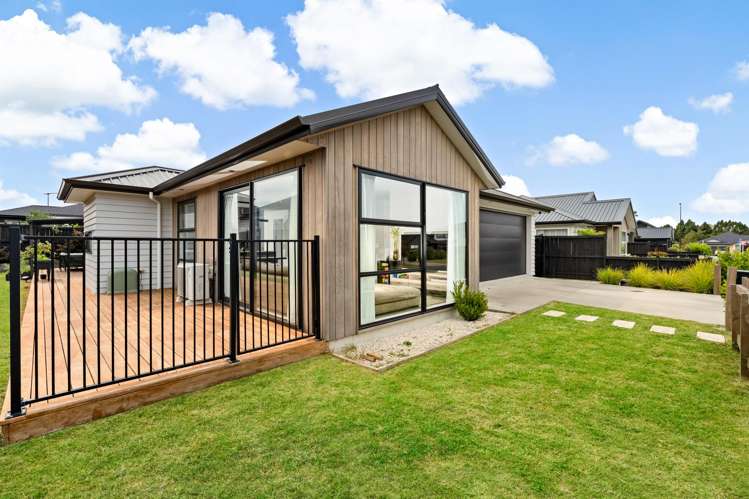 8 Kuinga Street Milldale_17