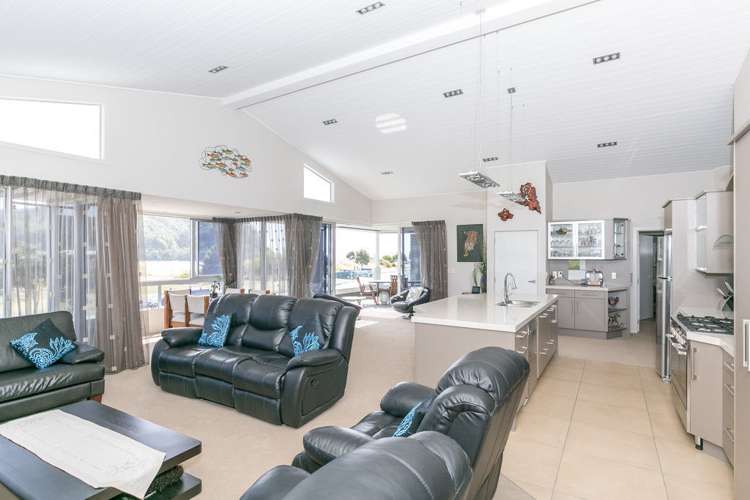 107 Hunt Road Whangamata_27