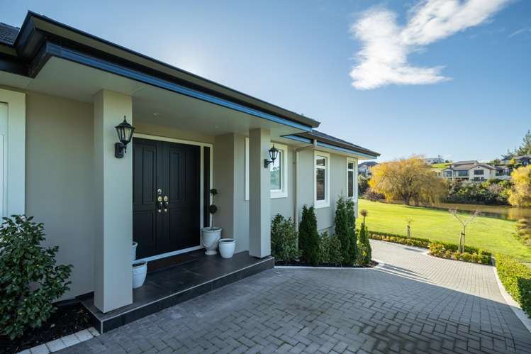 12 Avignon Place Fairhall_29