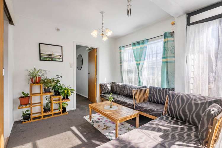 9 Riverpark Crescent Henderson_6