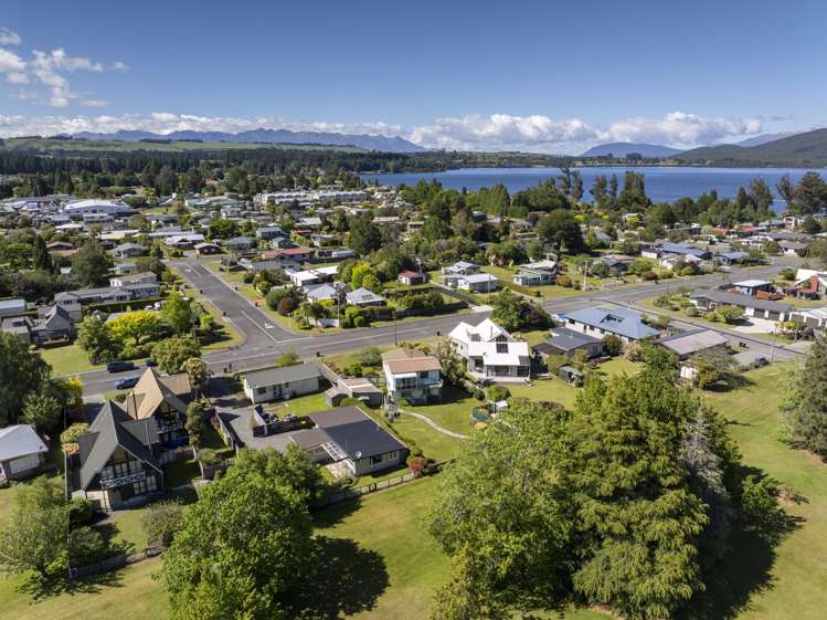 29B Matai Street Te Anau_17